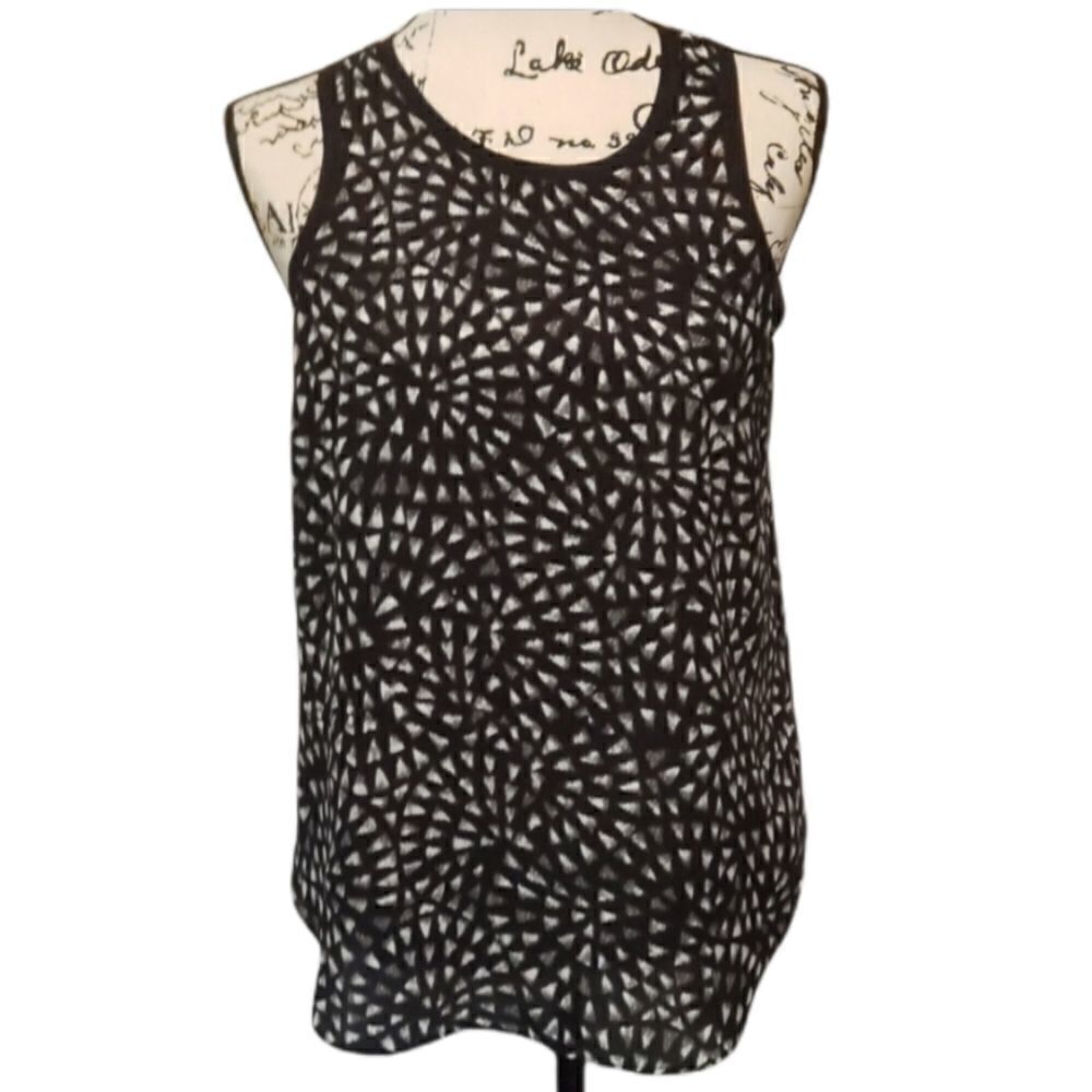 Mossimo B&W pattern tank